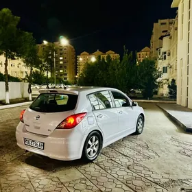 Nissan Versa 2010