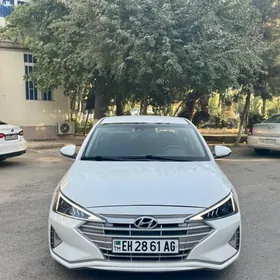 Hyundai Elantra 2020