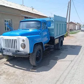 Gaz 52 1987