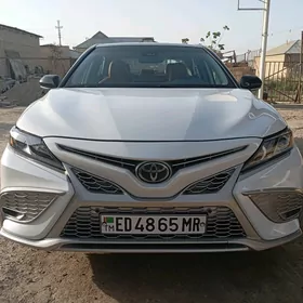 Toyota Camry 2022