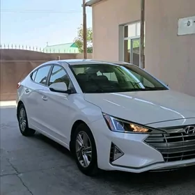 Hyundai Elantra 2020