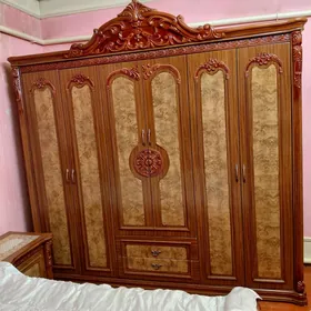 spalni komplekt