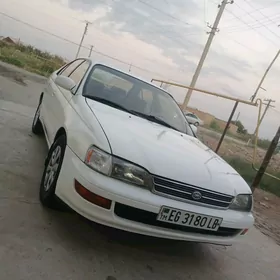 Toyota Corona 1993