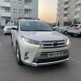 Toyota Highlander 2017