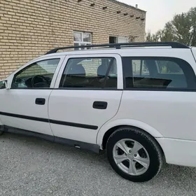 Opel Astra 2000