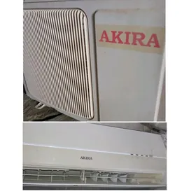 АКИРА