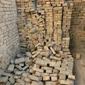 кирпичи