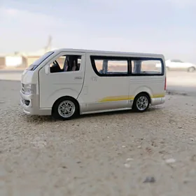 Toyota Haice Demir oyunjak