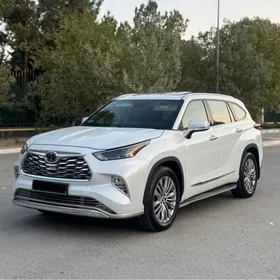 Toyota Highlander 2022