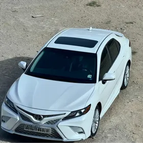 Toyota Camry 2018