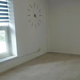 Sowetski 100m² 4kom pomişenýe