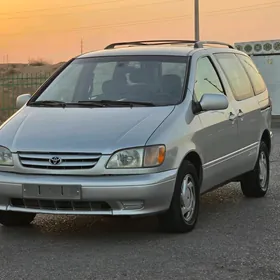 Toyota Sienna 2002