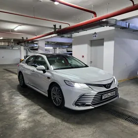 Toyota Camry 2018