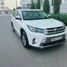 Toyota Highlander 2016