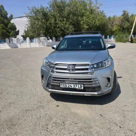 Toyota Highlander 2019