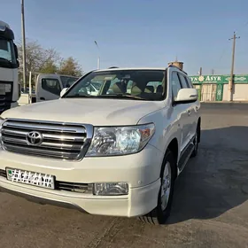 Toyota Land Cruiser 2010
