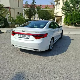 Hyundai Azera 2011