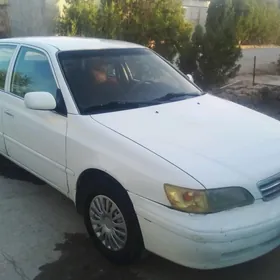 Toyota Corona 1999