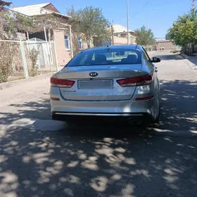 Kia Optima 2020