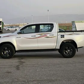 Toyota Hilux 2025