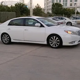 Toyota Avalon 2010