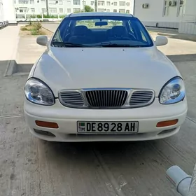 Daewoo Leganza 2002