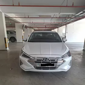 Hyundai Elantra 2020