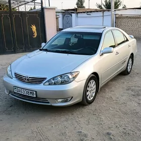 Toyota Camry 2004