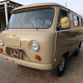 UAZ Profi 1999