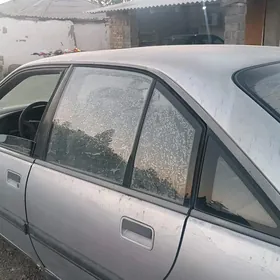 Opel Omega 1989