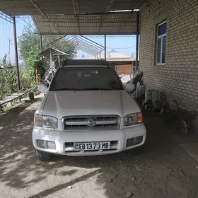 Nissan Pathfinder 2003