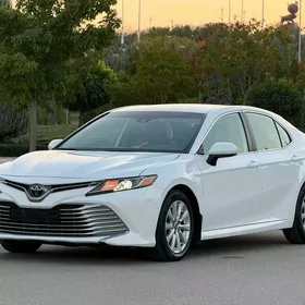 Toyota Camry 2020