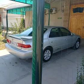 Toyota Camry 2001