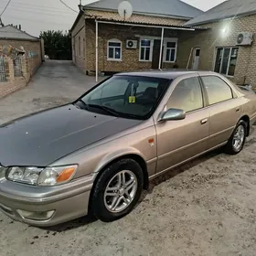Toyota Camry 2000