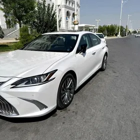 Lexus ES 350 2019