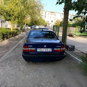 BMW 525 1992