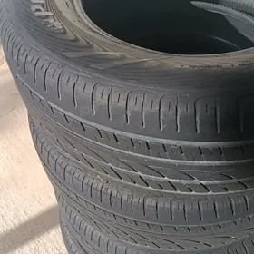 265/65 R-17