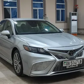 Toyota Camry 2023