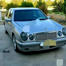 Mercedes-Benz E320 1999