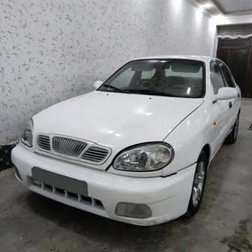 Daewoo Lanos 2002