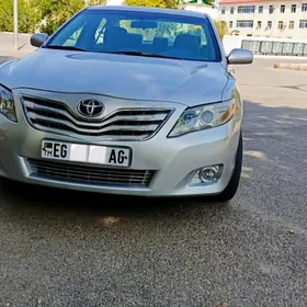 Toyota Camry 2010