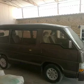 Toyota Hiace 1990