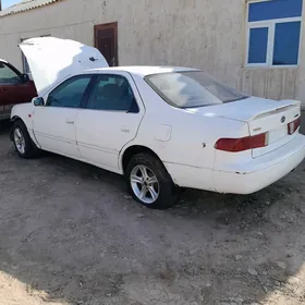 Toyota Camry 1998