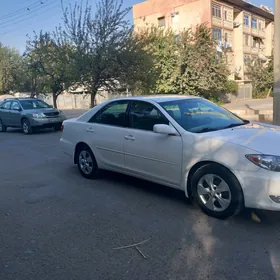 Toyota Camry 2005