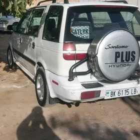 Hyundai Staria 1998