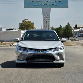 Toyota Camry 2023
