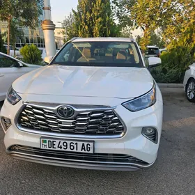 Toyota Highlander 2020