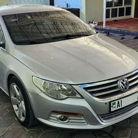 Volkswagen CC 2011
