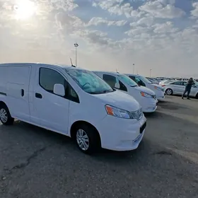 Nissan NV200 2021