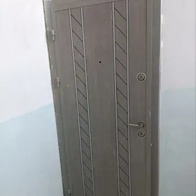 Gapy дверь
